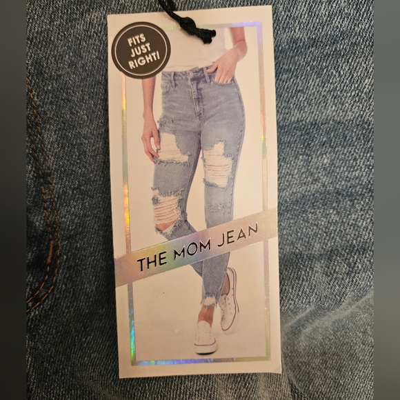 High rise mom jeans - Picture 3 of 8